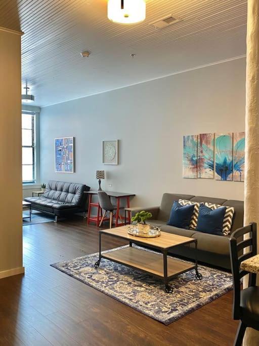 דירות קנזס סיטי 2Br 2Ba Loft Downtown Kc In Historic Building-201 מראה חיצוני תמונה